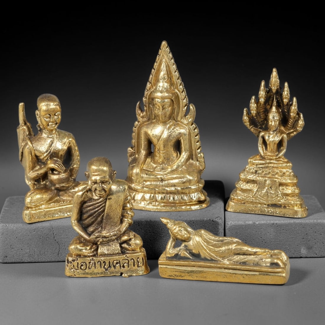 Thai Vintage Copper Alloy Multi-Pose Buddha & Monk Mini Amulet Statues - 5pcs Set, 1YZ: Vintage Thai copper alloy miniature Buddhist figurine set of five pieces, each sized 4.0x2.0cm. The collection includes a seated monk with alms bowl, scripture-holding elderly master monk inscribed wi