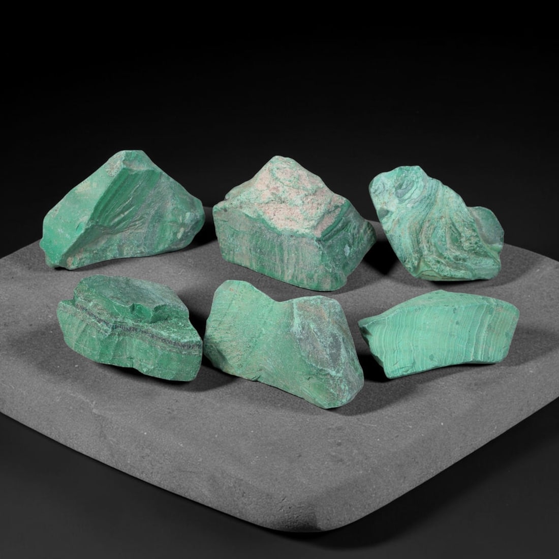 470ct Natural Malachite Rough Raw Mineral Specimen, 54YT: Formed through natural geological mineralization processes, this unpolished malachite rough displays inherent textural layering developed over prolonged underground formation cycles. The material reta