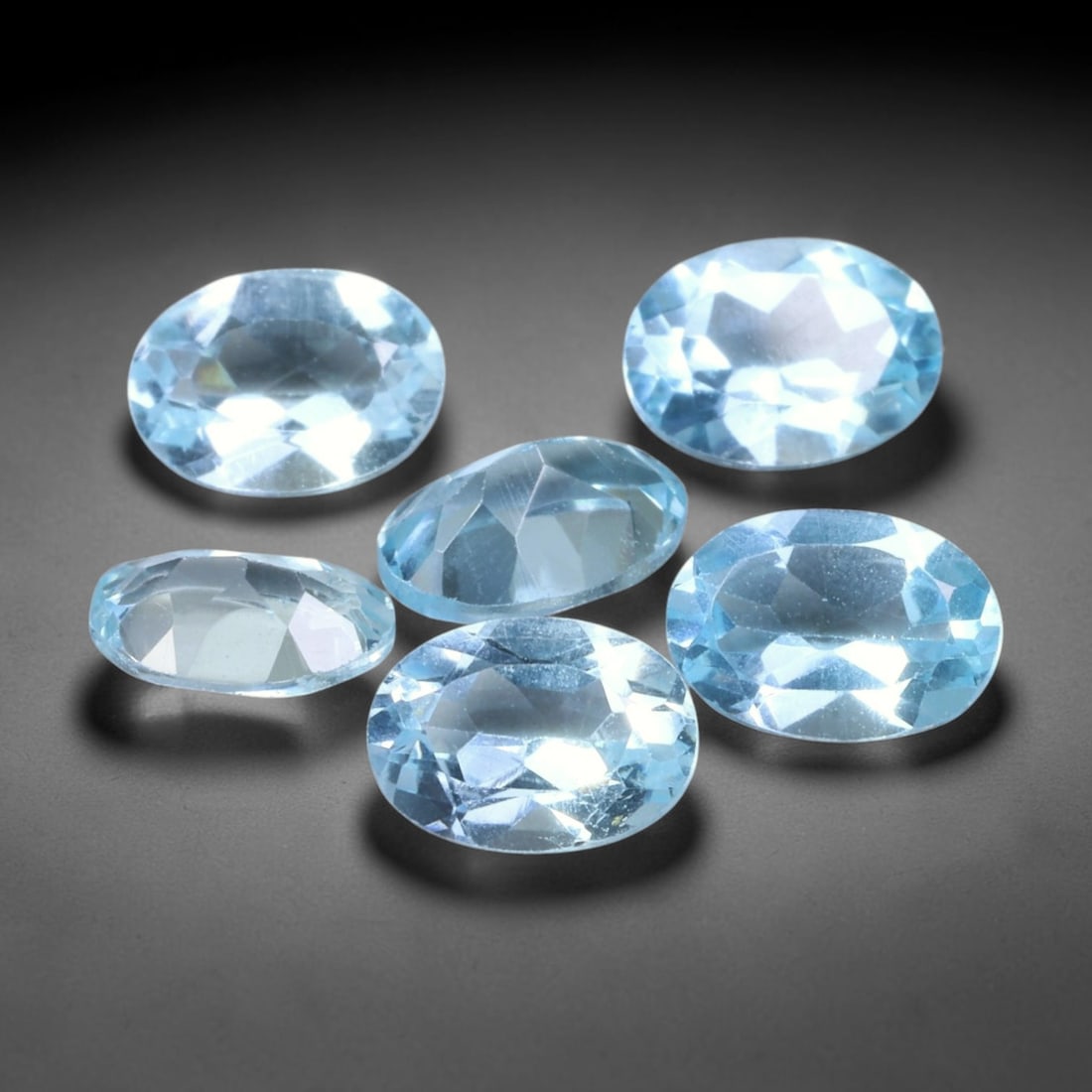 5.46 Carats Natural Brazilian Sky Blue Topaz Oval Faceted Loose Gemstone, 44TS: Constructed from genuine natural topaz sourced from Brazilian mineral deposits, the raw material has been refined through professional faceted lapidary processing with consistent glossy polishing acro