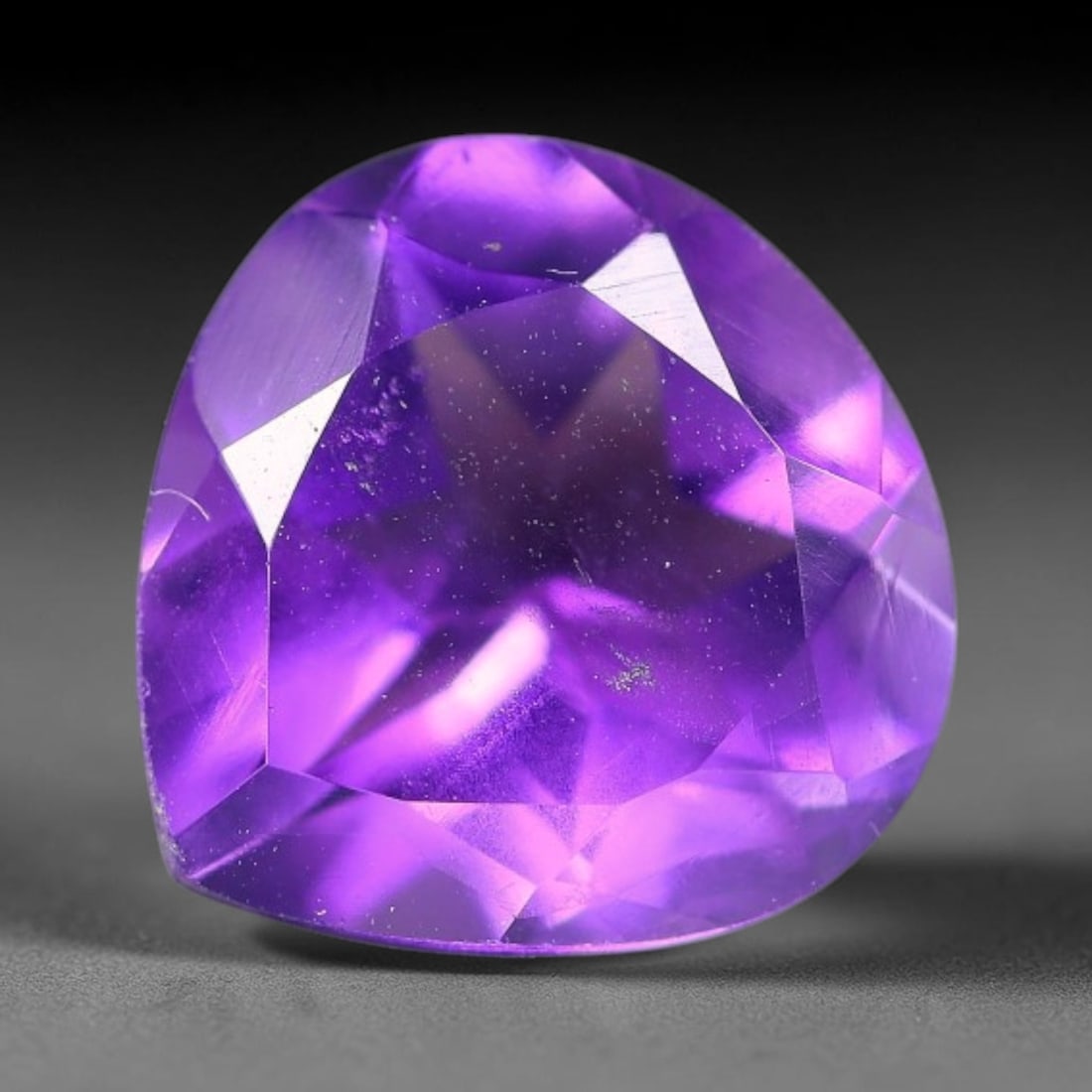 3.68ct Natural Brazilian Purple Amethyst Pear Faceted Gemstone, 61YW (1 of 1)