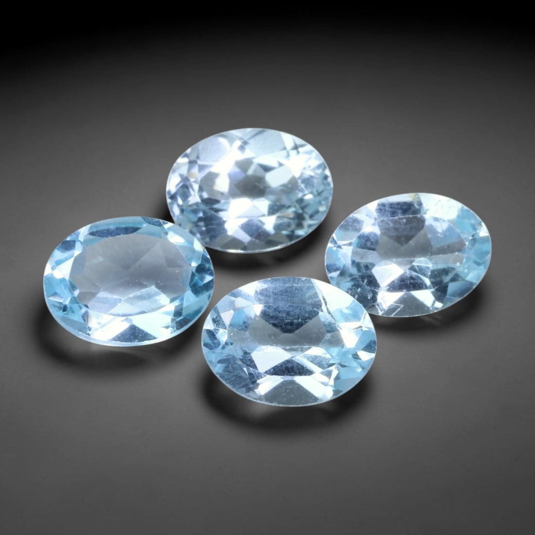 5.57 Carats Natural Brazilian Sky Blue Topaz Oval Faceted Loose Gemstone, 49TS: Constructed from genuine natural topaz sourced from Brazilian mineral deposits, the raw material has been refined through professional faceted lapidary processing with consistent glossy polishing acro