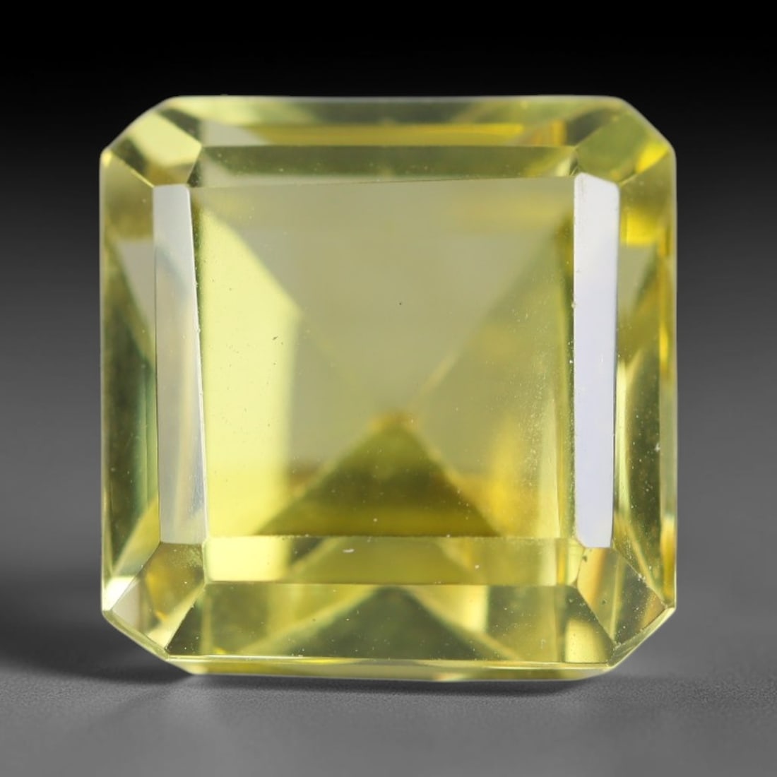 8.50 Carats Natural Brazilian Lemon Quartz Faceted Loose Gemstone, 2XX: This lemon quartz is sourced from natural mineral deposits within Brazil and refined through standard professional faceted lapidary procedures, accompanied by uniform glossy polishing across the full 