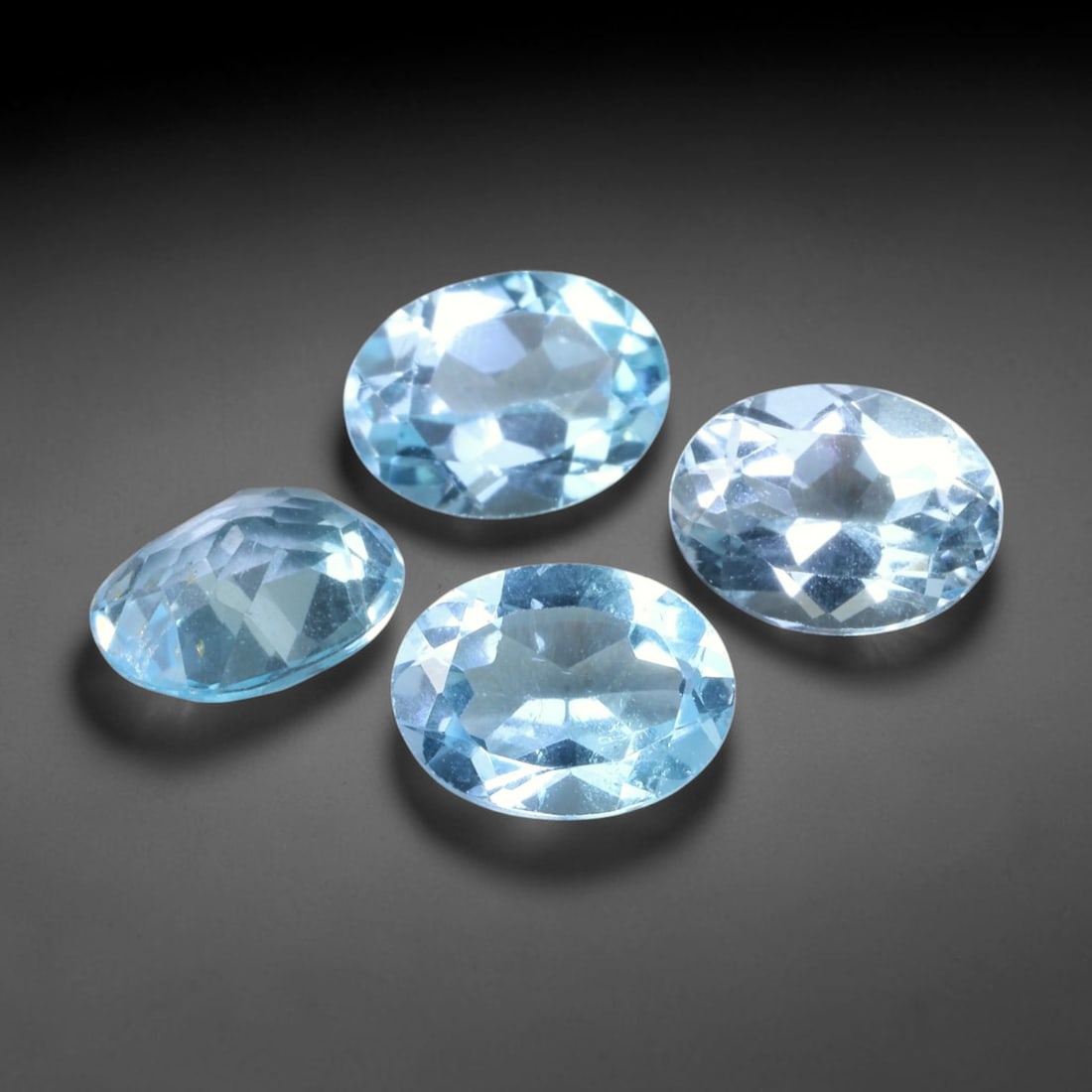 5.31 Carats Natural Brazilian Sky Blue Topaz Oval Faceted Loose Gemstone, 50TS: Constructed from genuine natural topaz sourced from Brazilian mineral deposits, the raw material has been refined through professional faceted lapidary processing with consistent glossy polishing acro