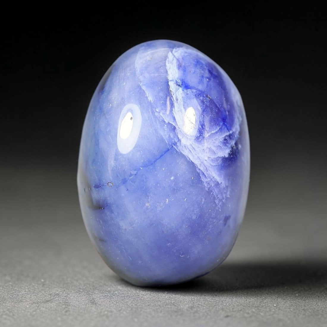 18.58 Carats Natural Madagascar Blue Sapphire Loose Gemstone, 56SA: This natural Madagascar blue sapphire has dimension measurements of 15.6x10.6x9.7mm, sourced from Madagascar's extensive corundum mineral deposits that consistently yield sought-after corundum specime