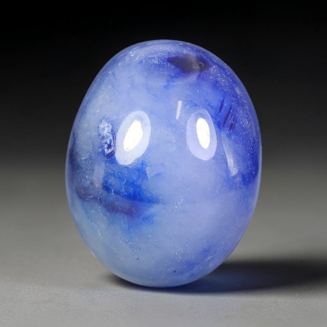12.43 Carats Natural Madagascar Blue Sapphire Loose Gemstone, 60SA: This natural Madagascar blue sapphire has dimension measurements of 15.0x11.8x6.7mm, sourced from Madagascar's extensive corundum mineral deposits that consistently yield sought-after corundum specime