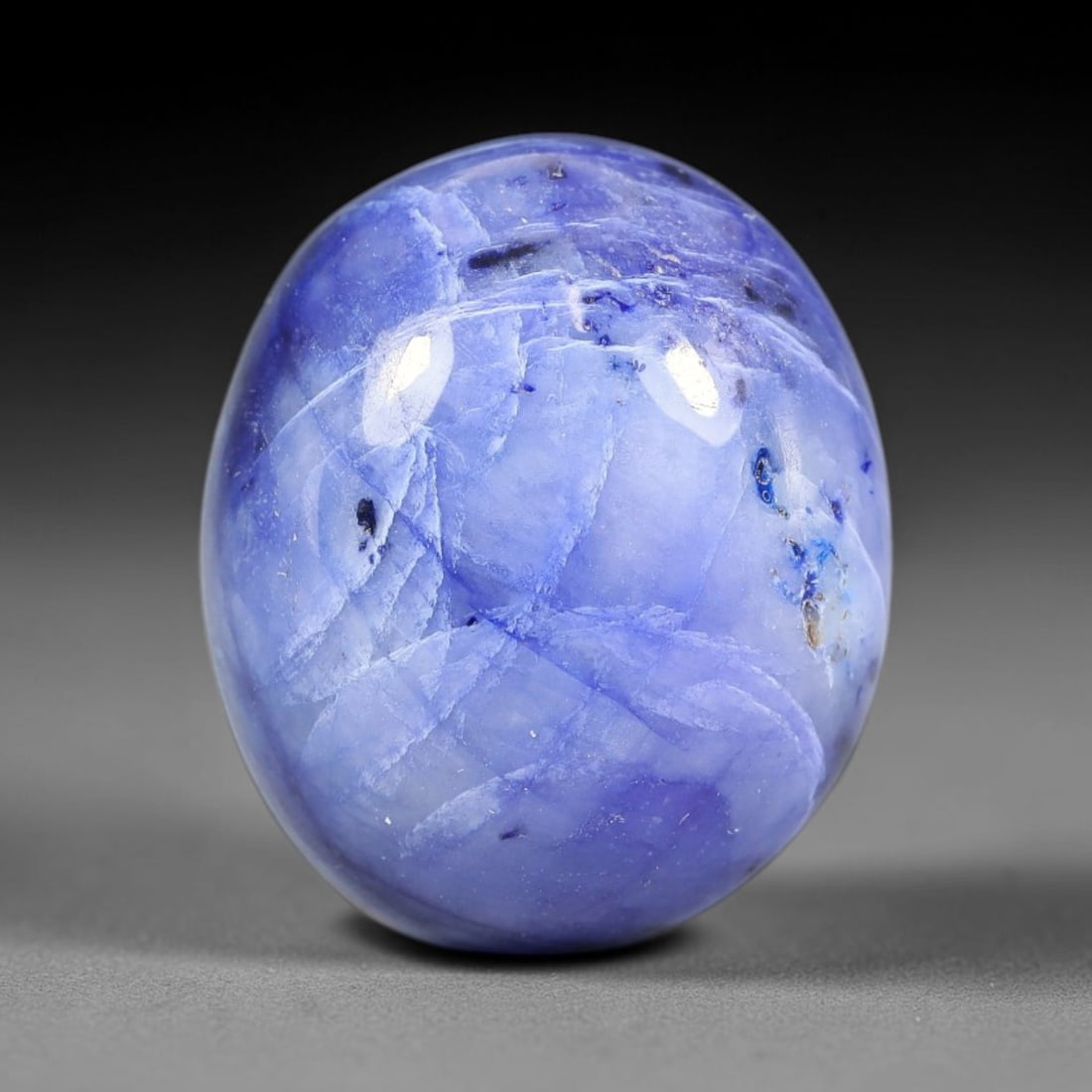 18.84 Carats Natural Madagascar Blue Sapphire Loose Gemstone, 55SA: This natural Madagascar blue sapphire has dimension measurements of 16.3x13.8x7.8mm, sourced from Madagascar's extensive corundum mineral deposits that consistently yield sought-after corundum specime