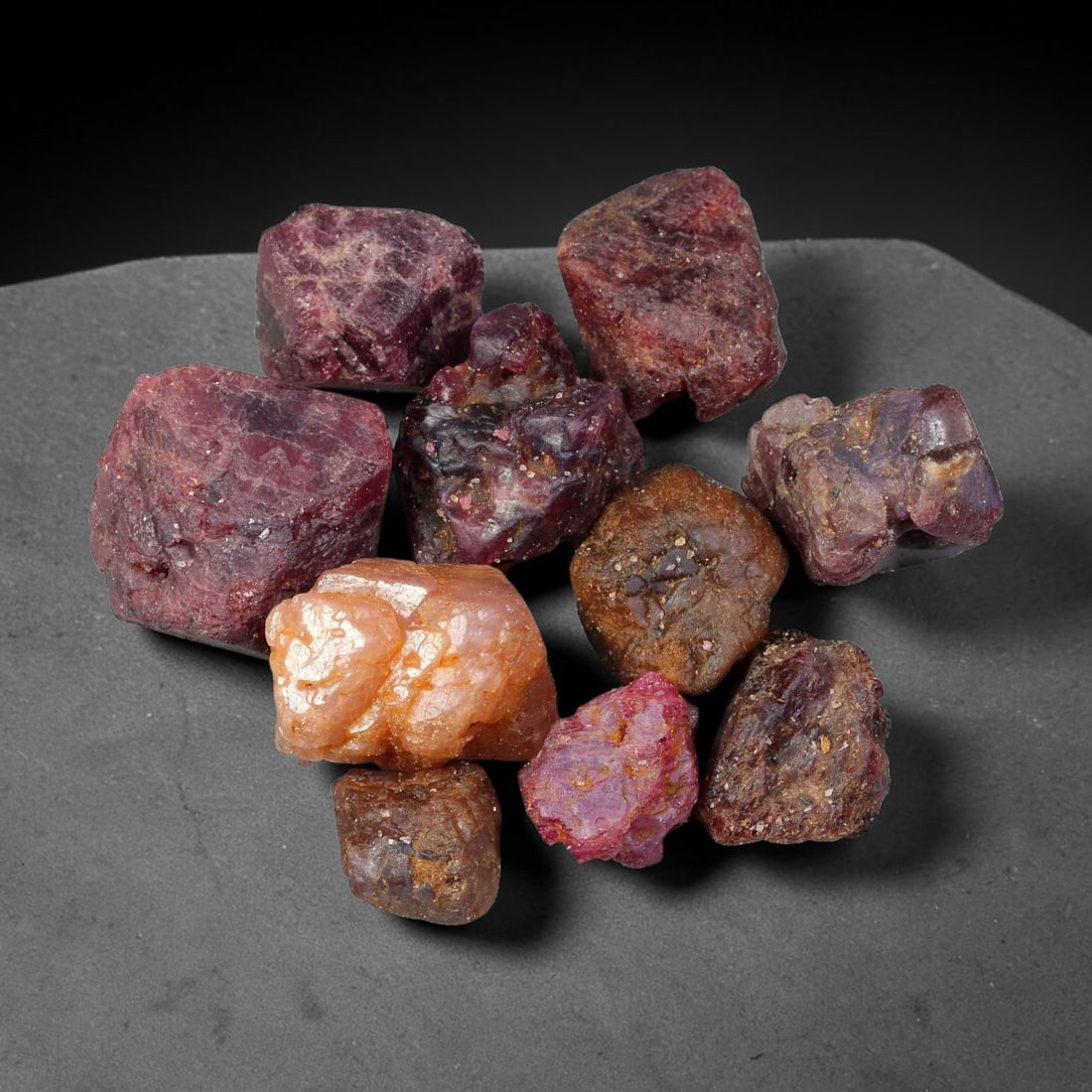 180.42ct Natural Spinel Rough Gemstone Parcel, Raw Spinel Crystals, 43TV: Natural spinel rough parcel with largest specimen measuring 20.0x18.6x11.7mm. Raw unpolished spinel crystals showing varied tones of red, pink, purple and grey, featuring natural crystalline textures,