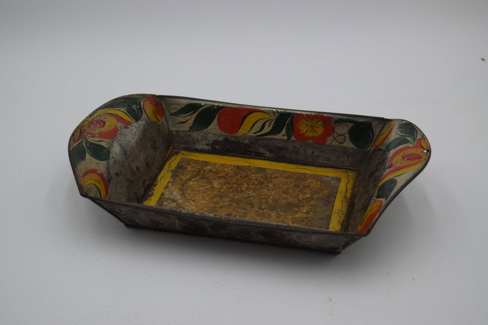 Mid 19th Century American Folk Art Painted Toleware Bread Tray (1 of 4)