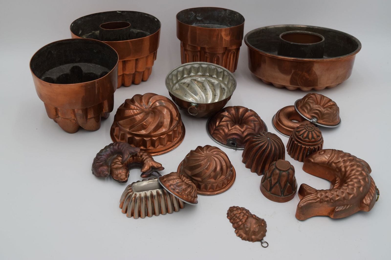 Primitive Copper Kitchen Molds (15+ pc) (1 of 4)