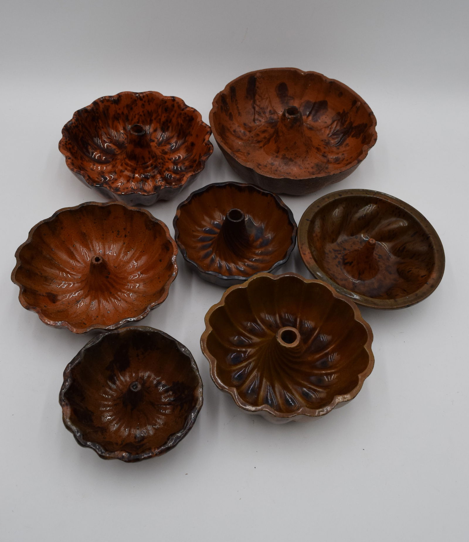 Turks Head Stoneware Bowl Cake Molds (7 pc) (1 of 5)