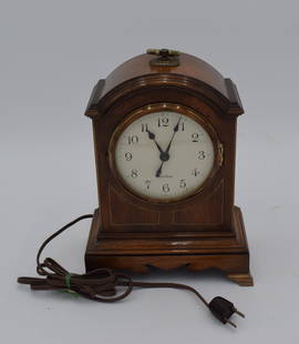 Electric Colonial Williamsburg Mantle Wythe Clock by Chelsea: This clock was made by the Chelsea Clock Company, known for making some of the finest clocks ever manufactured.Hand-rubbed solid mahogany cabinet with inlaid design of holly wood.