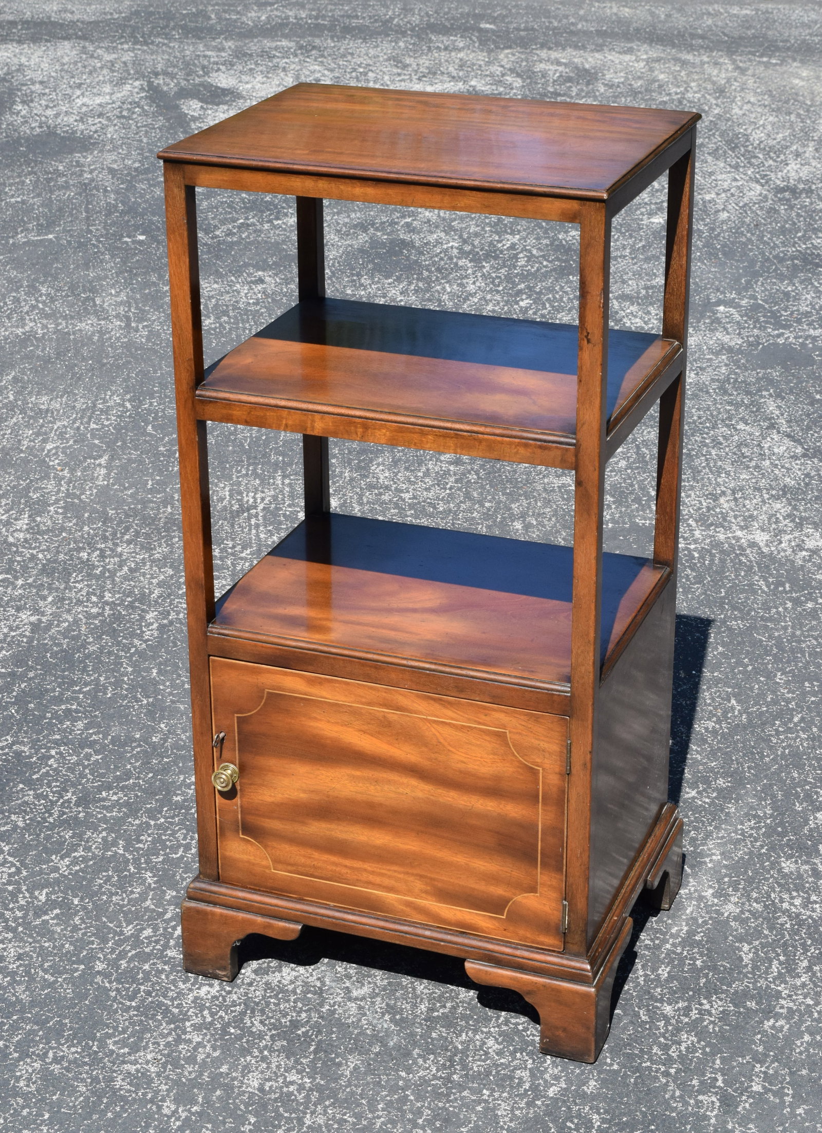 Kittinger CW-39 Colonial Williamsburg 3 Tier 1 Drawer Cabinet (1 of 6)