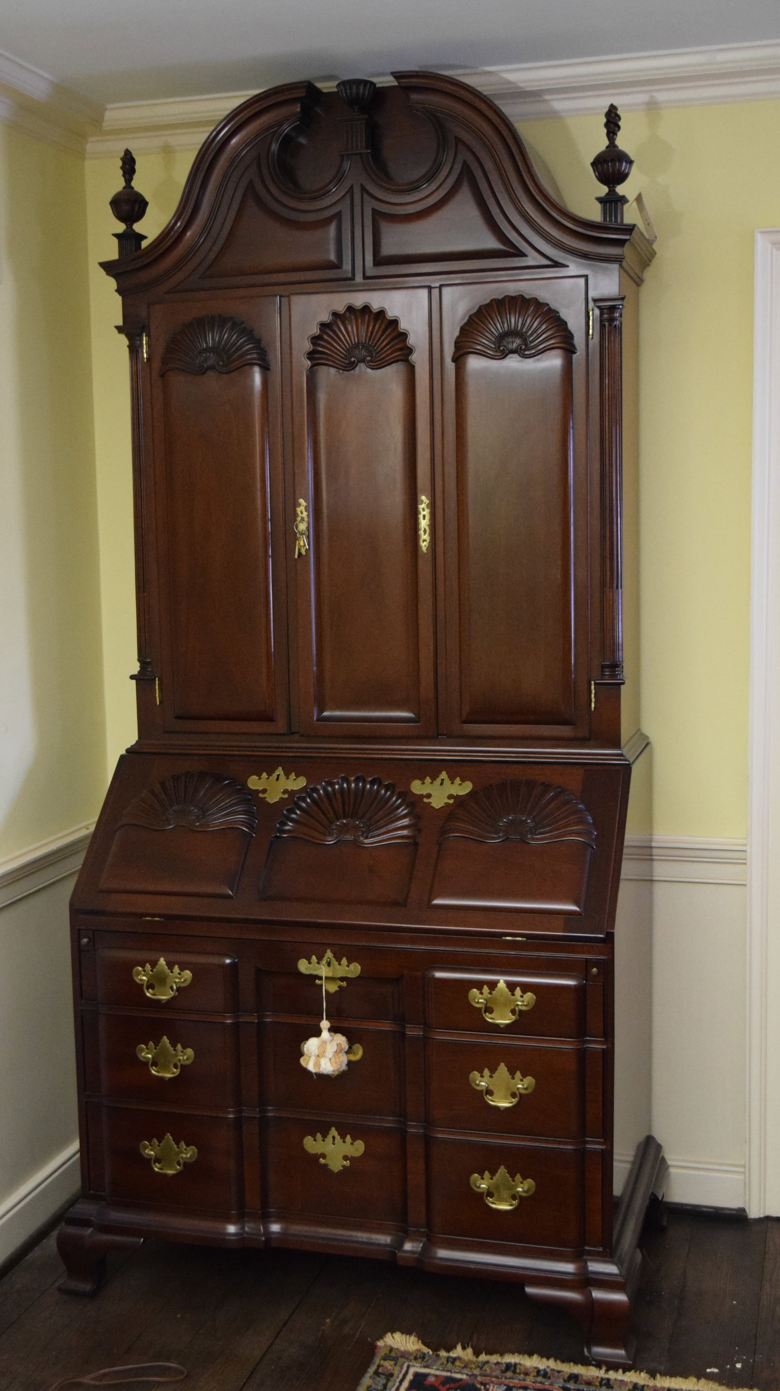 Kindel Winterthur Collection Updyke Chippendale Secretary Desk (1 of 11)