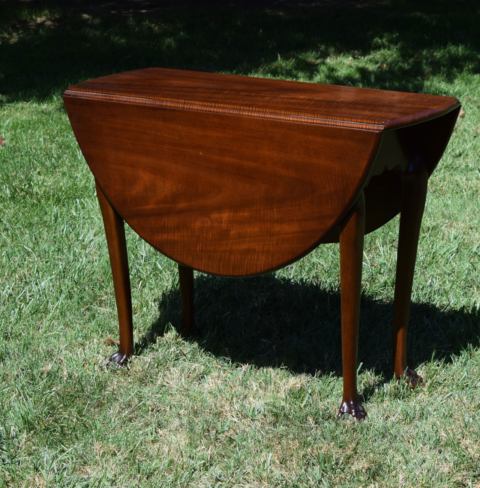 Kittinger CW-134 Colonial Williamsburg Drop Leaf Table (1 of 7)