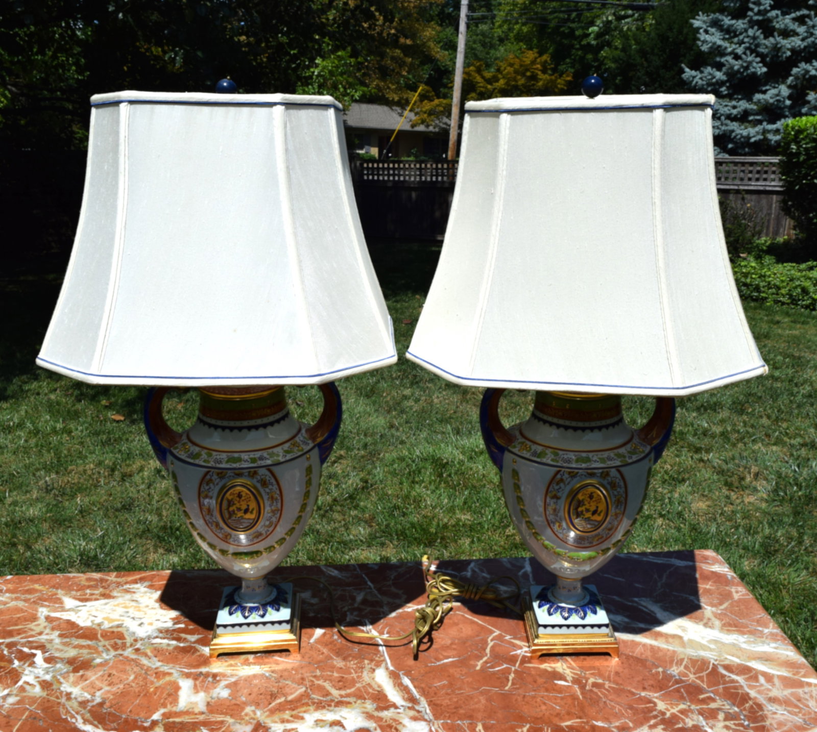Pair of Winterthur Asian Motif Urn Table Lamps (1 of 10)
