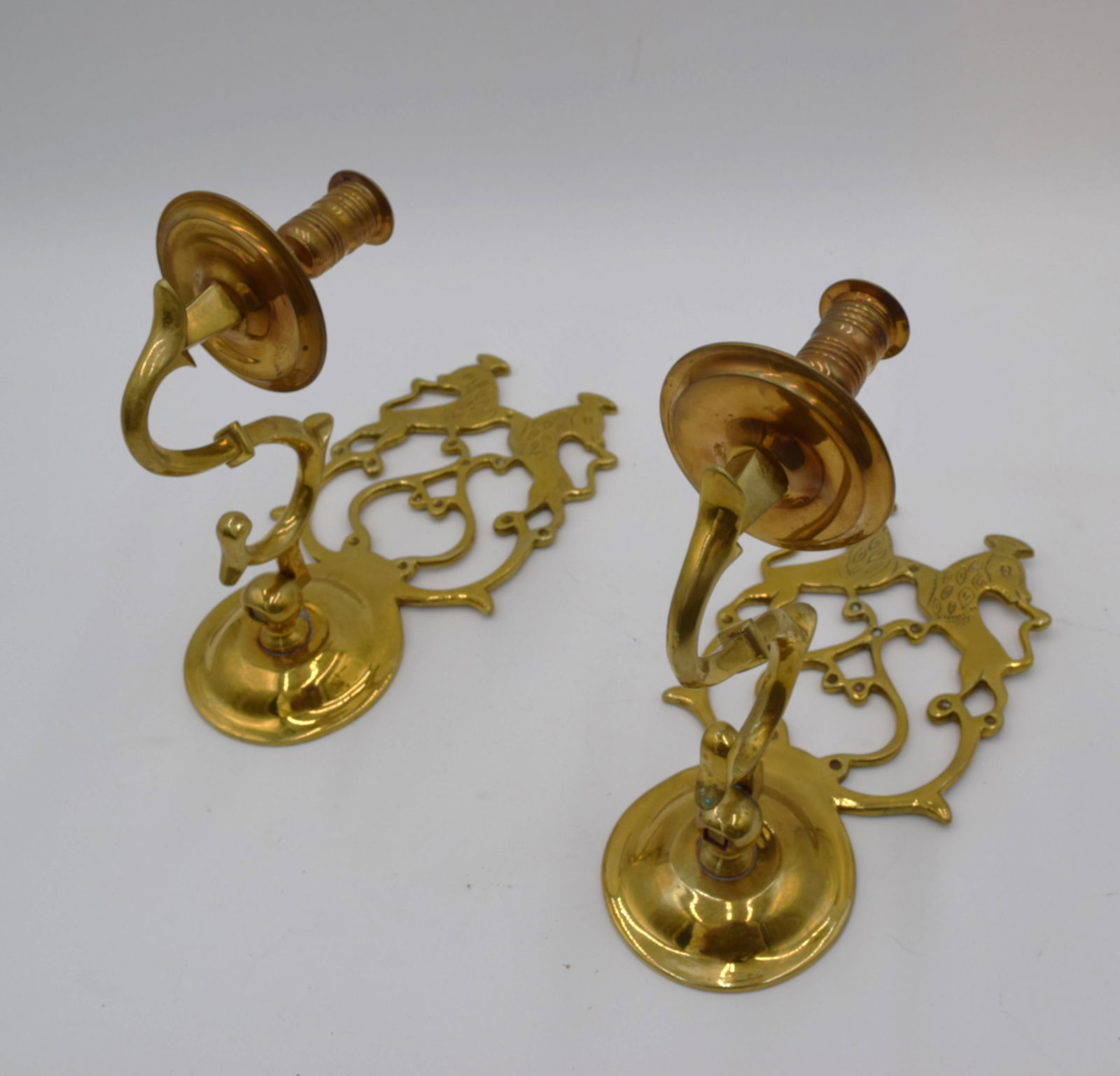 Pair Of Virginia Metalcrafters Lion Candle Sconces (1 of 7)