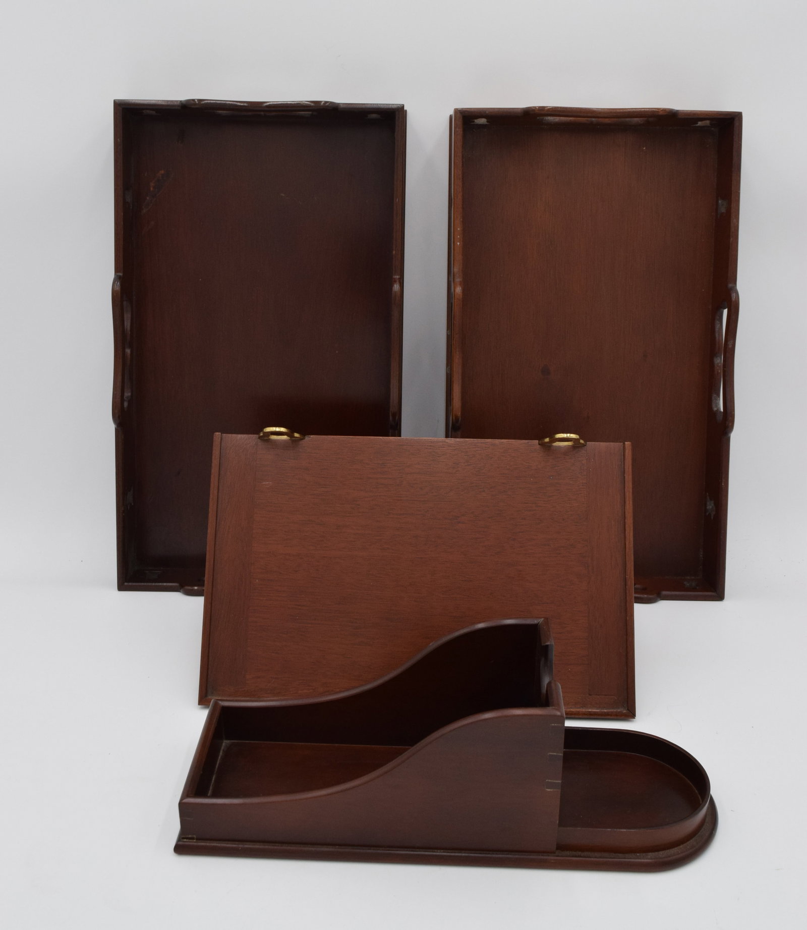 Kittinger Colonial Williamsburg Wooden Trays & Shelves: CW109 shelf. wine server. 2 butler trays. up to 2.5 x 16 x 9.5