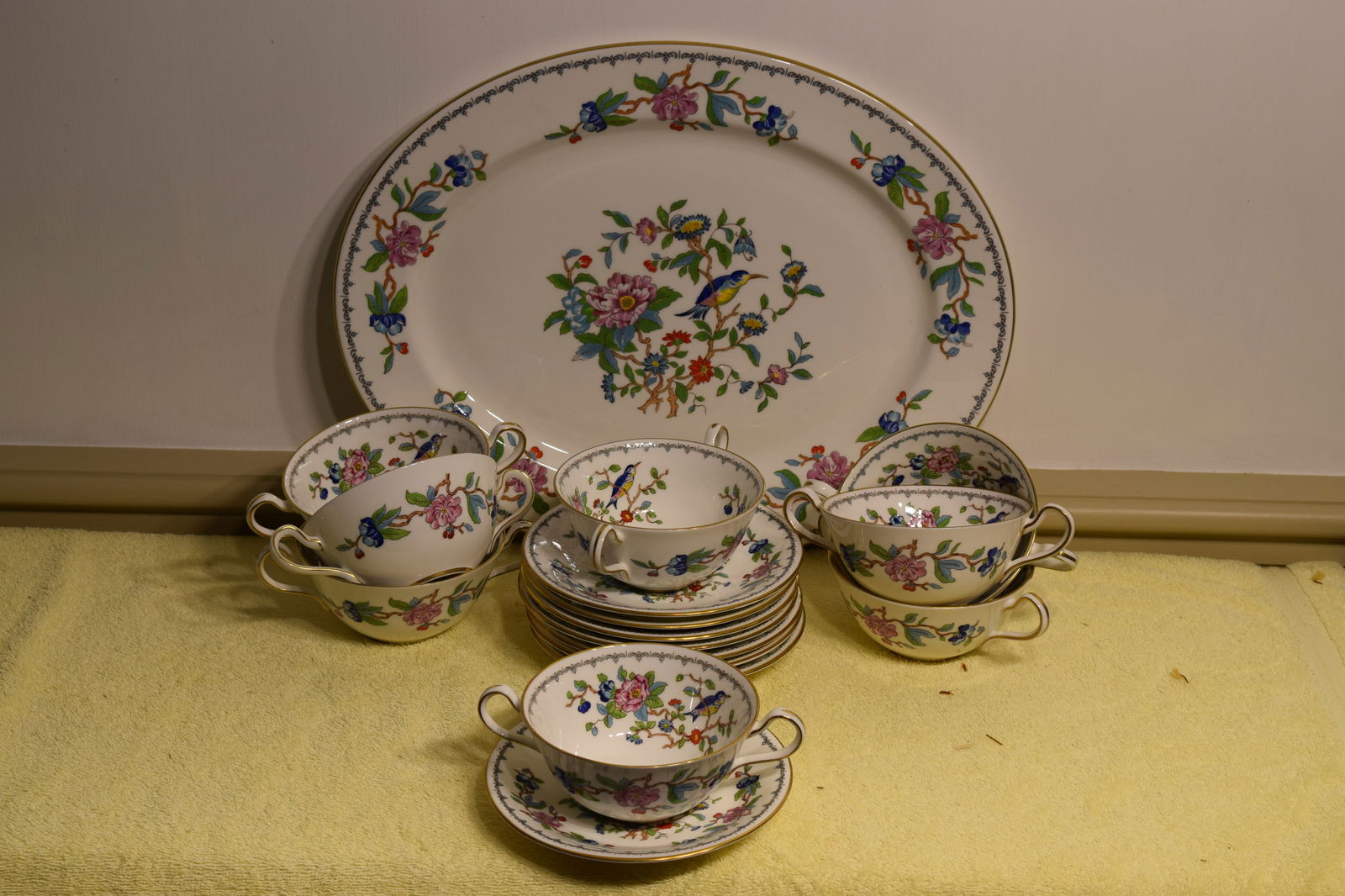 17 Piece Aynsley Pembroke English China Items: platter, 8 cups, 8 saucers. Aynsley China has a history stretching back to 1775 when John Aynsley first started producing ceramics in Longton, Staffordshire. Its enduring reputation is for its bone ch