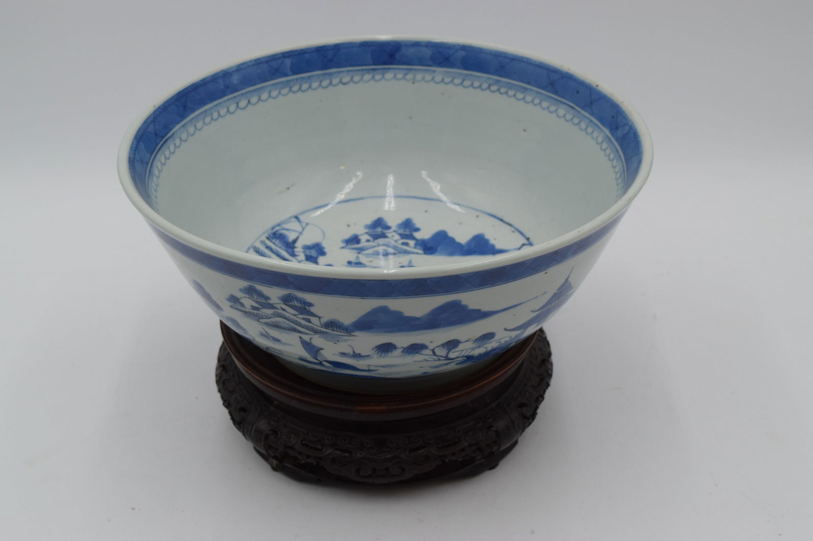 Early Canton Possibly Qing Chinese Bowl on Carved Base (1 of 9)
