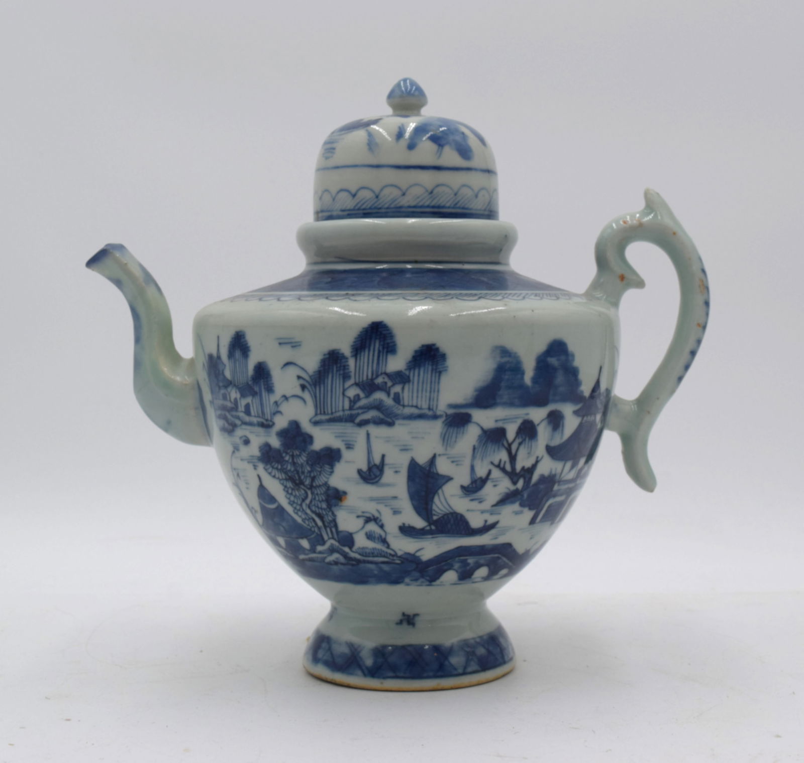 Early Canton Porcelain Teapot with Lid (1 of 6)