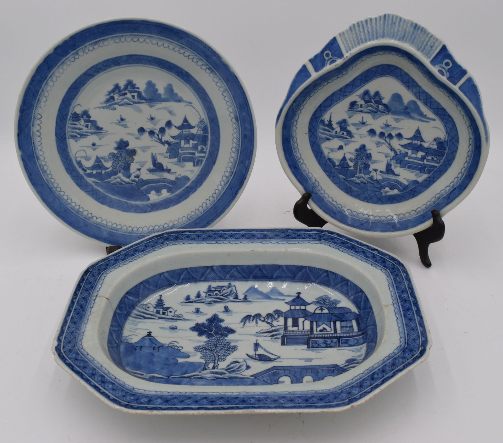 Early Canton Chinese Export Dishes (3 pc) (1 of 9)