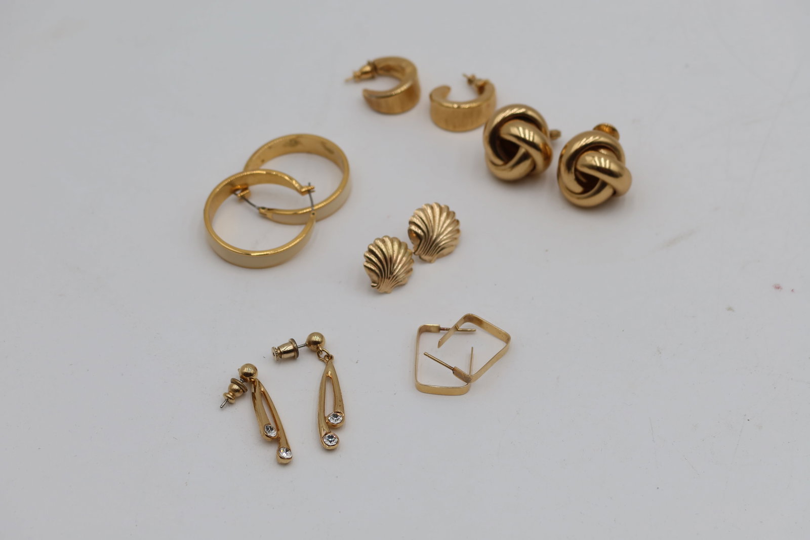 Set of 6 Solid Gold Earrings (1 of 5)