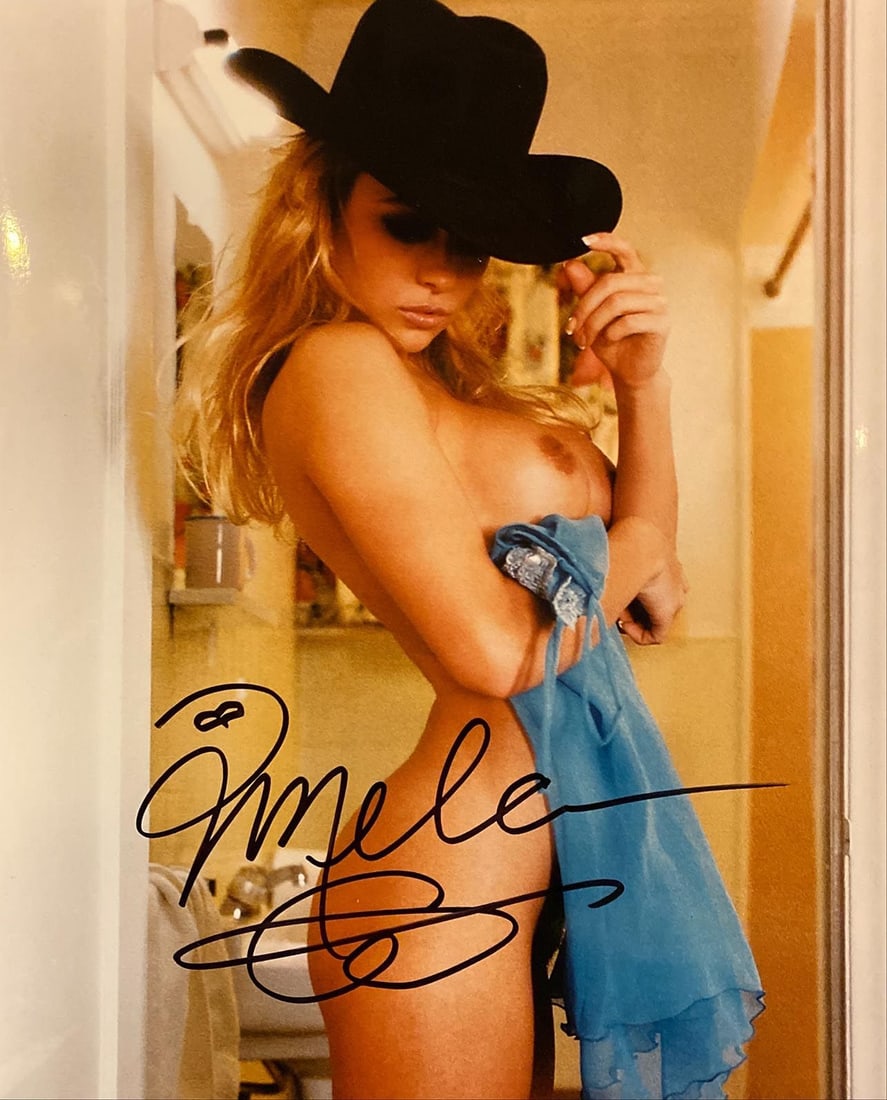Pamela Anderson signed photo (1 of 1)
