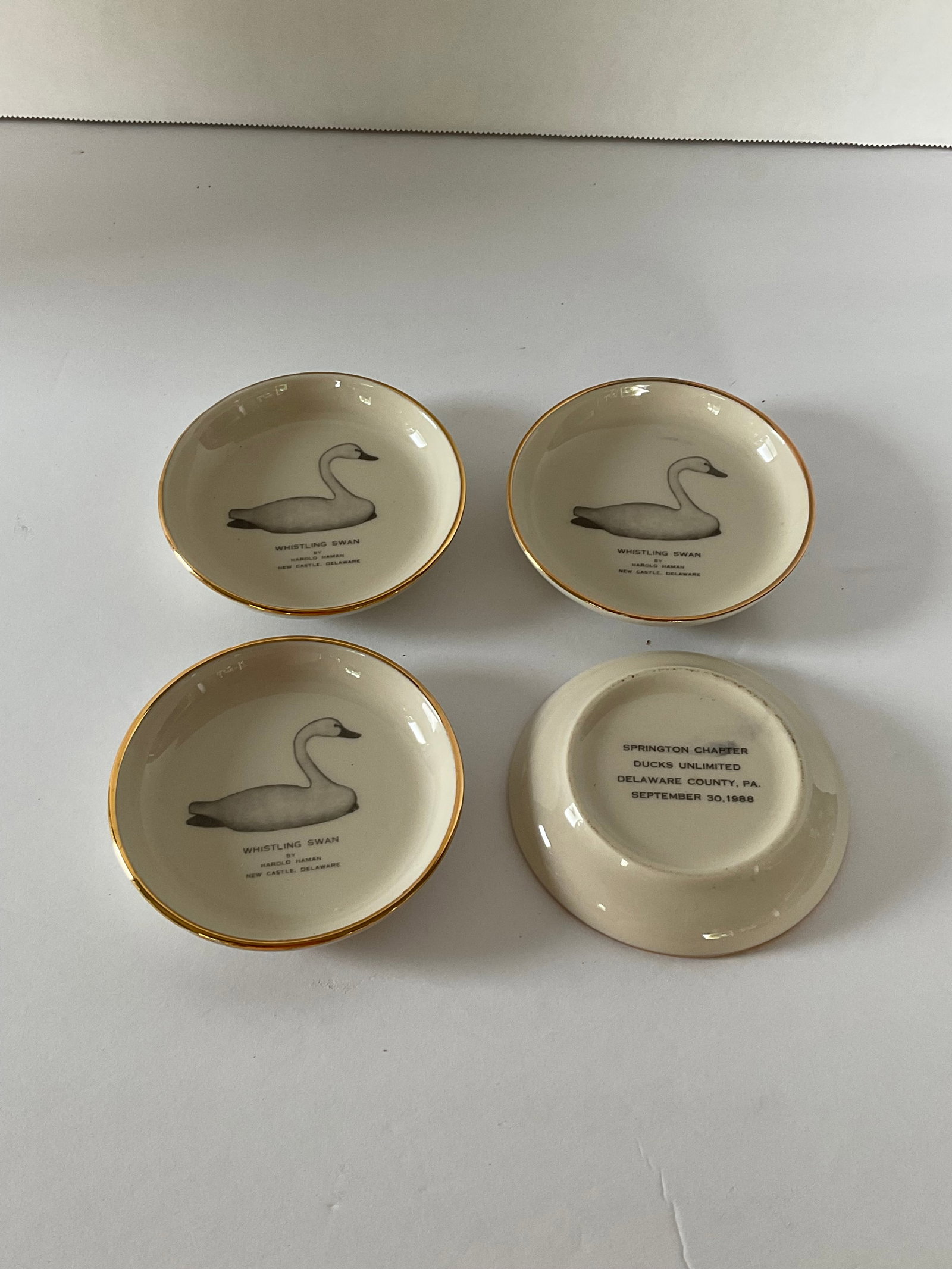 Four Vintgage Swan Coasters by Harold Haman (1 of 4)