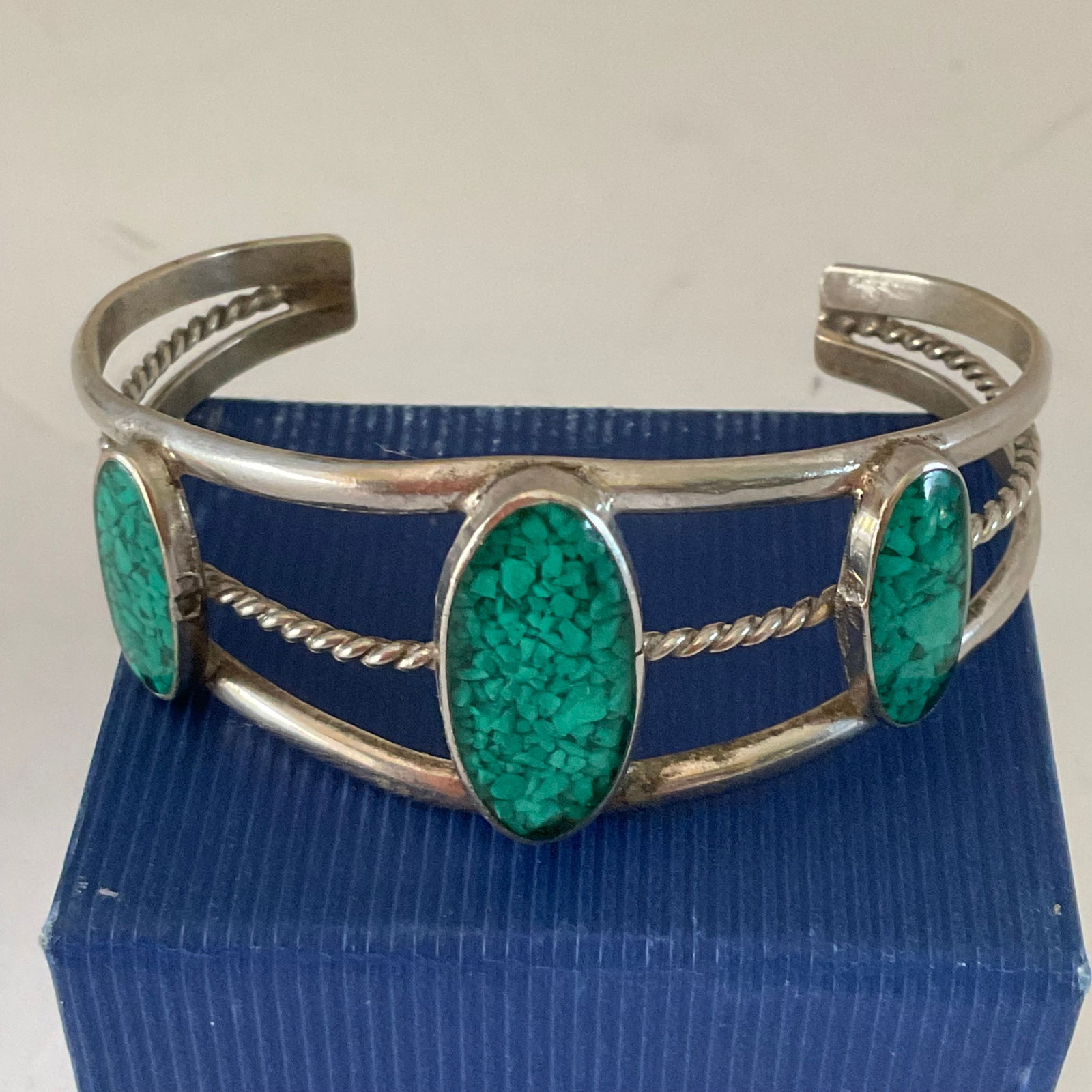 Mexican Silver Cuff Bracelet with Green Stones (1 of 4)