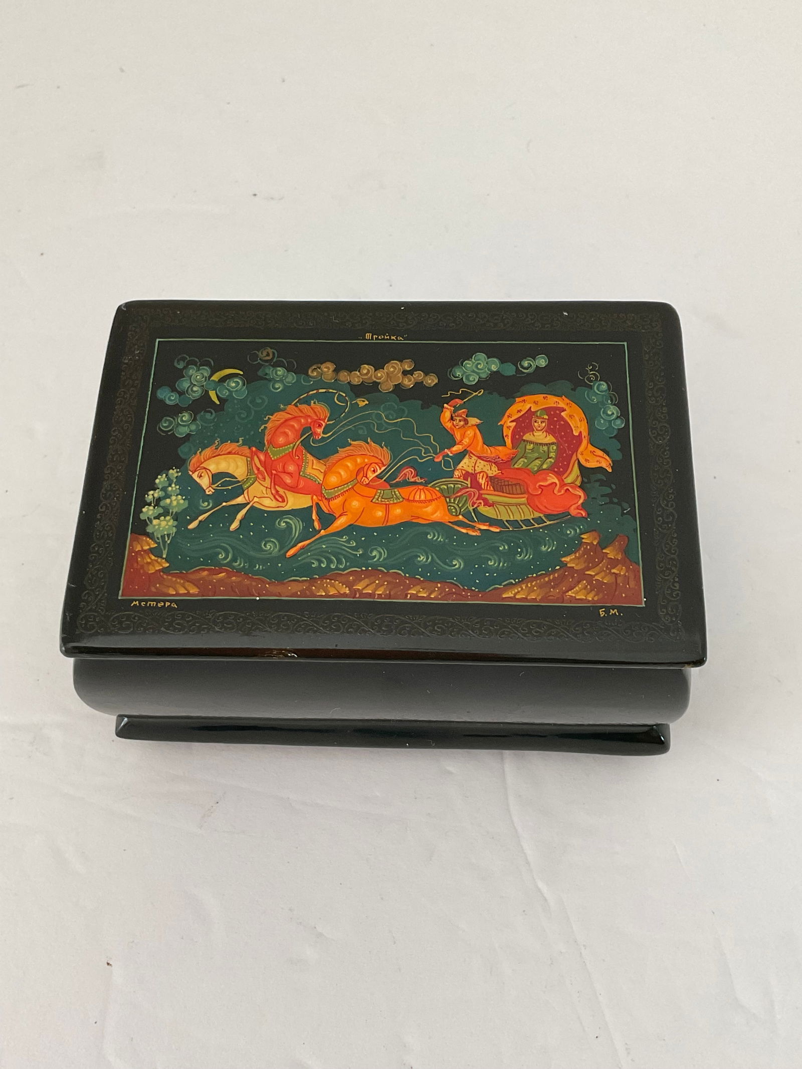 Small Asian Laquered Wood Box with a Signed Hand Painted Top (1 of 6)
