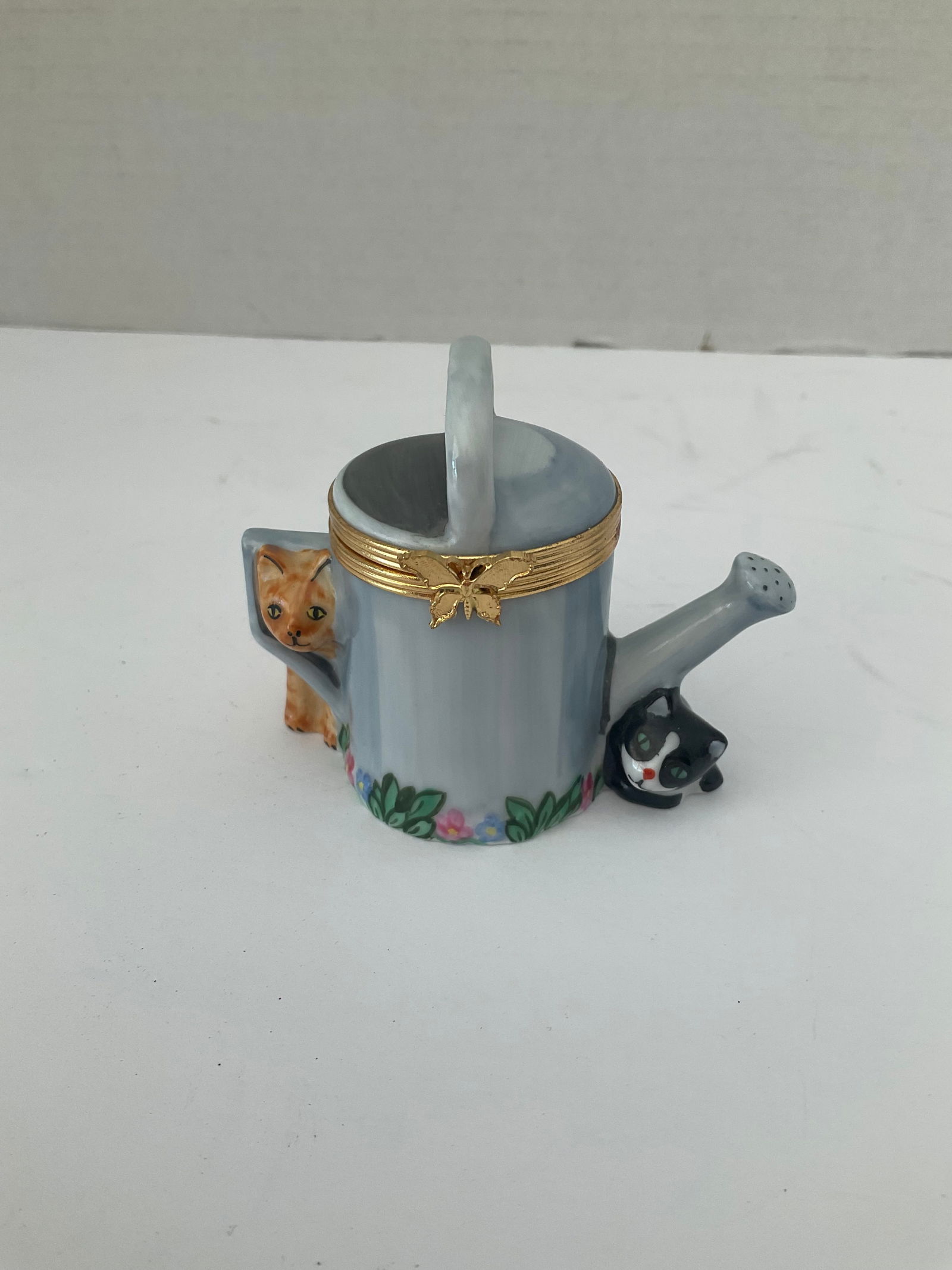 Tiffany Limoges Trinket Box Watering Can with Kittens (1 of 7)