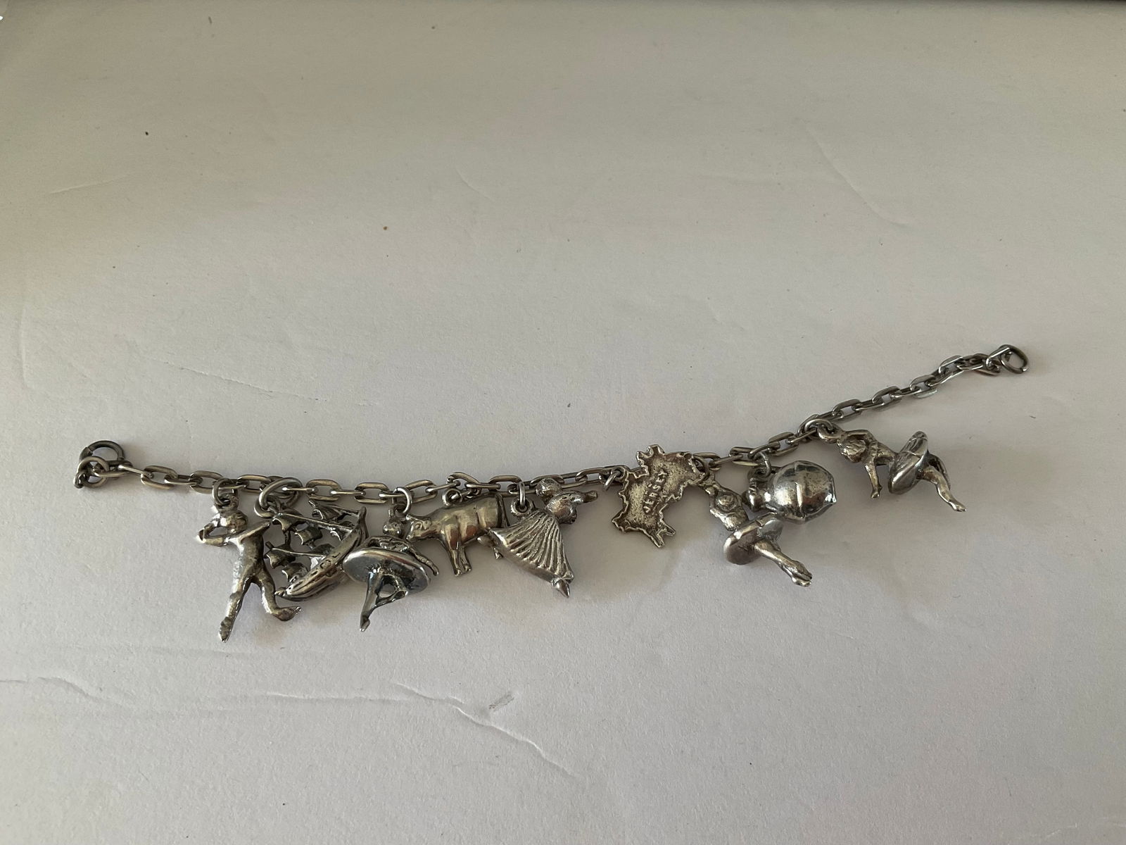 Vintage Sterling Charm Bracelet with Nine Charms (1 of 5)