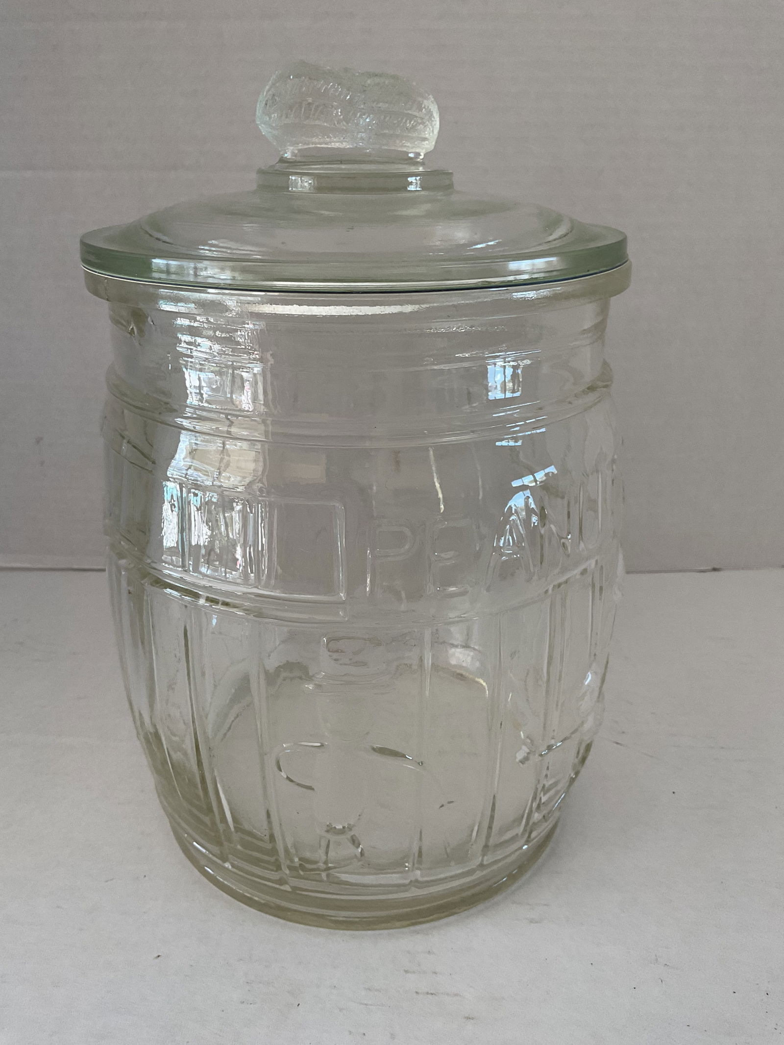 Vintage Planters Peanuts "Running Mr. Peanut" Jar (1 of 7)