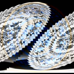 A   BLUE AND WHITE LOTUS SCROLL DISH