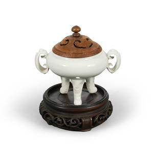 A White Porcelain Incense Burner: H:5.7cm