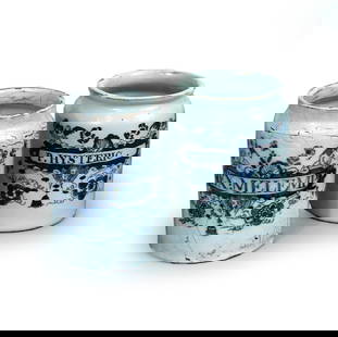 Two Blue and White Porcelain Jars: H:10.5cm