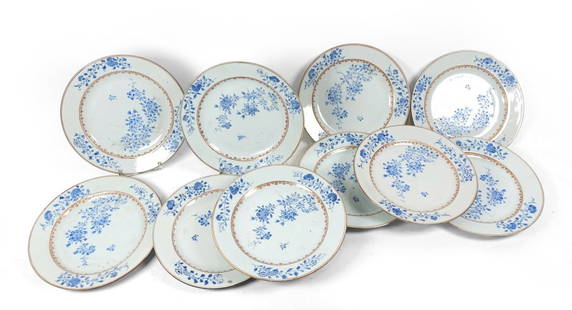 A Set Of Porcelain Plates: D: 22.5 cm