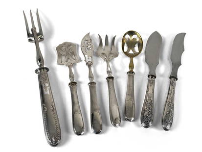 A Set Of Silver Cutlery: L: 28 cm