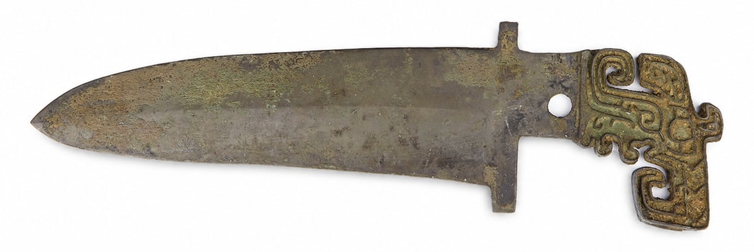 An archaic bronze dagger (1 of 1)