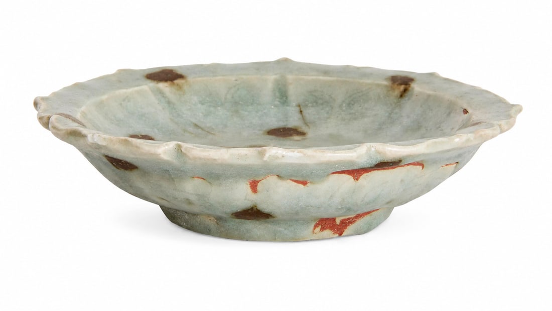 A Chinese grey stoneware Longquan celadon Tobi Seiji small dish (1 of 1)