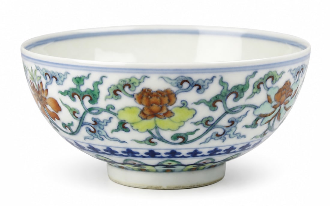A Chinese porcelain bowl enamelled (1 of 2)