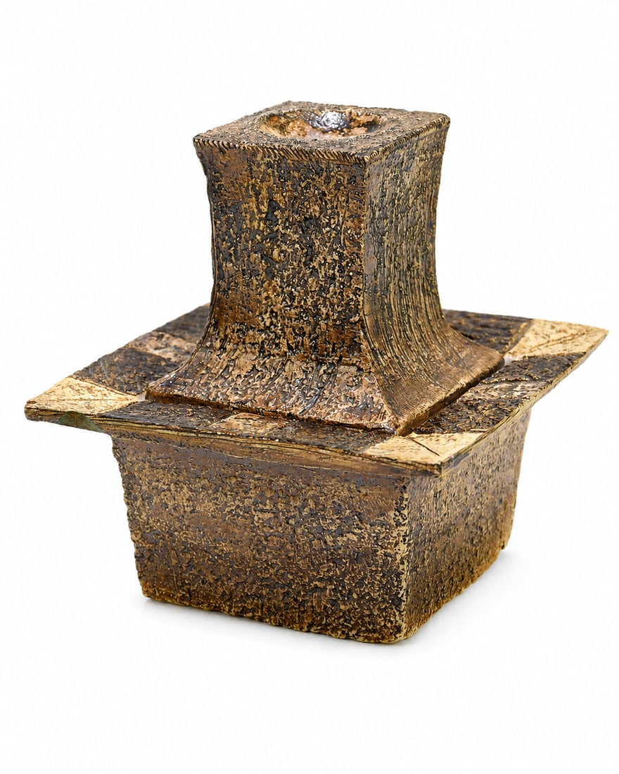 ALISON BRIGDEN FOR TROIKA POTTERY (1 of 1)