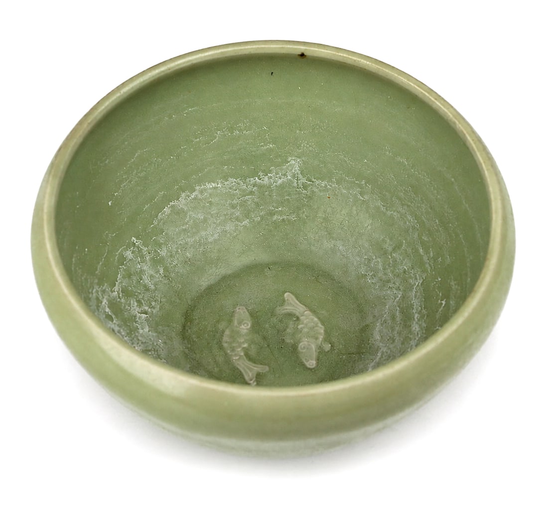 A celadon glazed bowl (1 of 1)