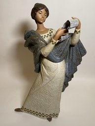 Monumental Lladro Lectora Porcelain Figure: H: 36 1/2, d: 20 1/2 inches