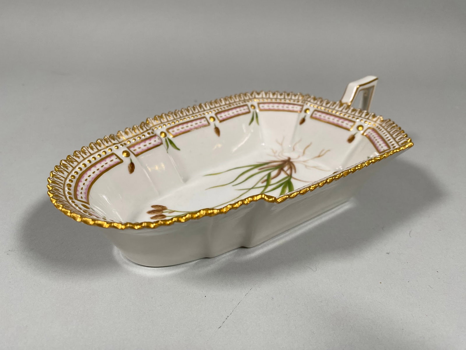 Royal Copenhagen Flora Danica Carex Bicolor Pickle / Accent Dish: L: 8 inches