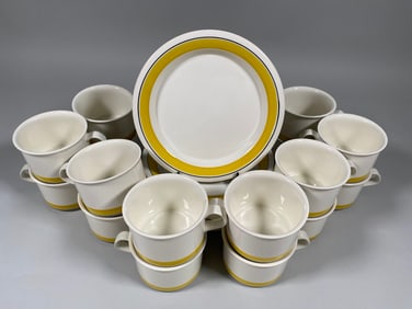 Arabia of Finland Faenza Yellow 26 Piece Partial Luncheon Service