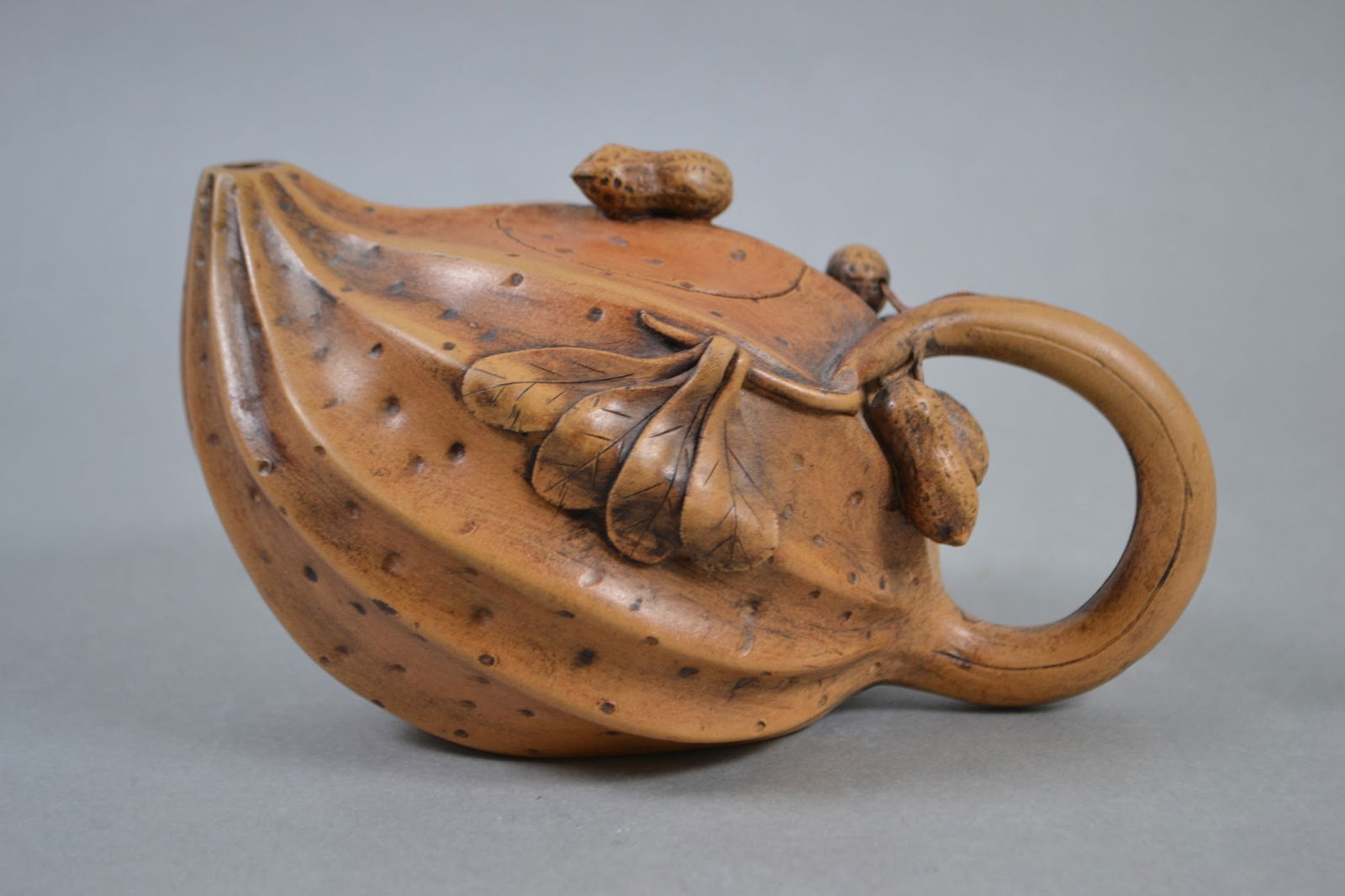 Chinese Old Yixing Clay Teapot With Peanut Form Finial: signed on underside, H: 3 3/8, w: 6 3/8 inches
