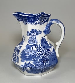 Masons Ironstone Blue And White Willow Pattern Jug, 20th Century