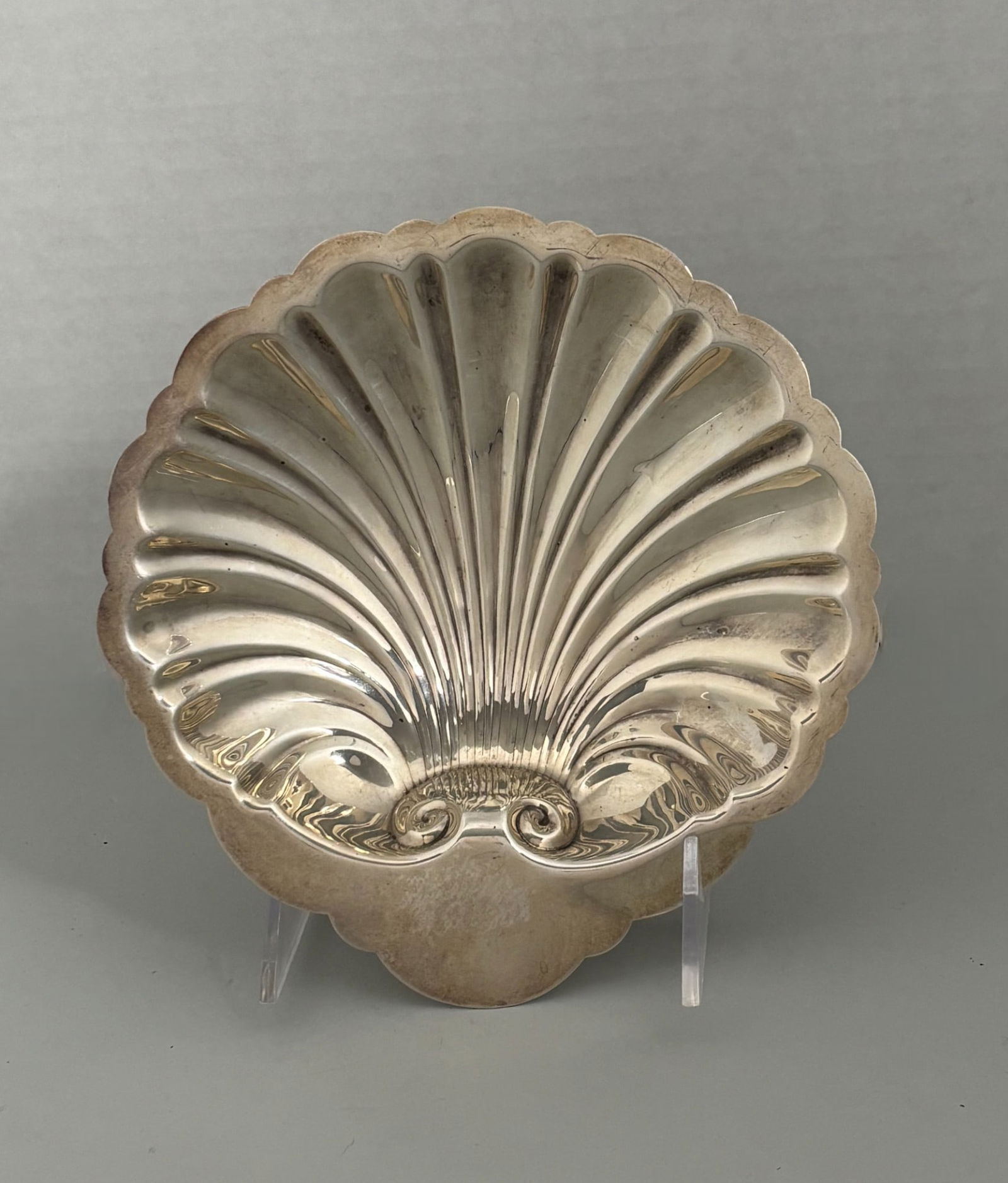 Sterling Silver Hollowware Scallop Shell Form Footed Dish (1 of 3)