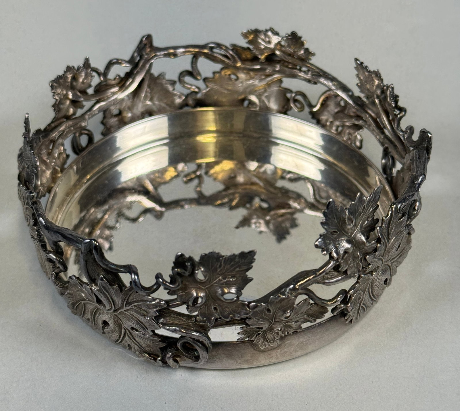 Odiot (France) .950 Silver Grape Vine Wine Coaster: Hallmarked and stamped on underside, H: 2 x dia: 5 1/2 inches, OZT: 7.9